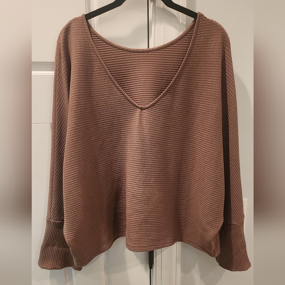 Vetta Lounge Capsule Top Reversible.